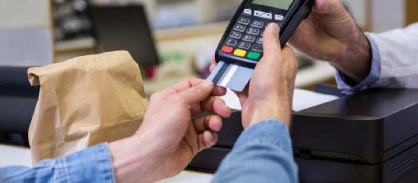 Έρχεται μπόνους στις e- αποδείξεις - Ποιοι θα κερδίσουν πρόσθετες μειώσεις φόρου